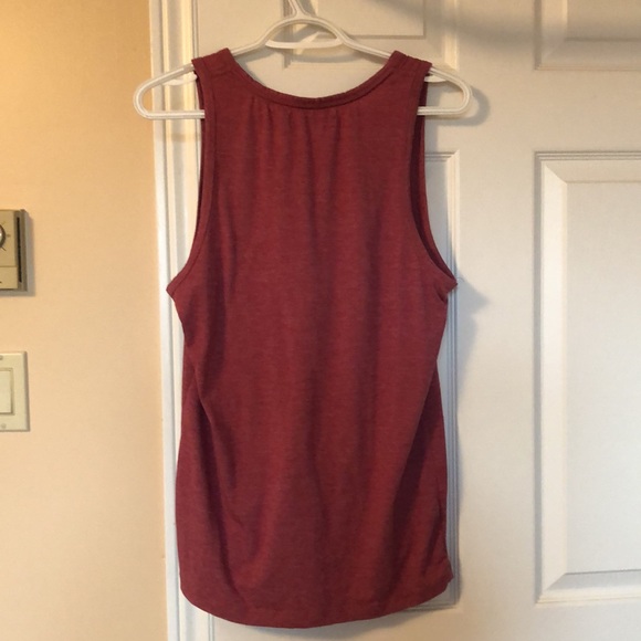 Tank tops - Picture 4 of 6